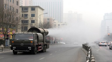  Trung Quốc: Phun sương để giảm ô nhiễm không khí