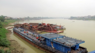  Phú Thọ chấm dứt tình trạng khai thác cát, sỏi trái phép trên sông