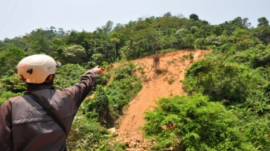  Quảng Ngãi: Phá rừng phòng hộ, thủy điện 2.300 tỉ bị tạm dừng