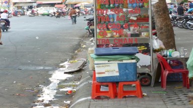  Quận Tân Phú: Vỉa hè tại siêu thị BigC Trường Chinh gây ô nhiễm