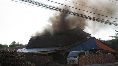  Đắk Lắk: Cần xử lý nghiêm lò đốt than gây ô nhiễm môi trường 