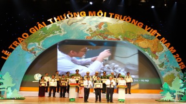  50 tổ chức, cá nhân được trao tặng Giải thưởng Môi trường Việt Nam 2015