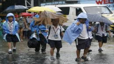   Học sinh trên địa bàn tỉnh Quảng Nam nghỉ học từ chiều 18/9 để tránh bão số 8