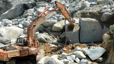   Nhức nhối nạn khai thác đá trái phép ở Đồng Nai