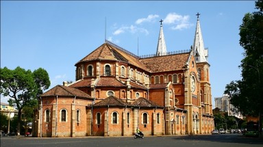   Nhà thờ Đức Bà Sài Gòn và cuộc bốc thăm giành đắc địa