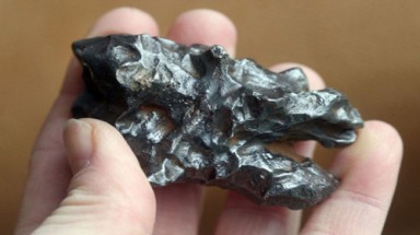  Sự khác biệt giữa sắt, đá và thiên thạch?